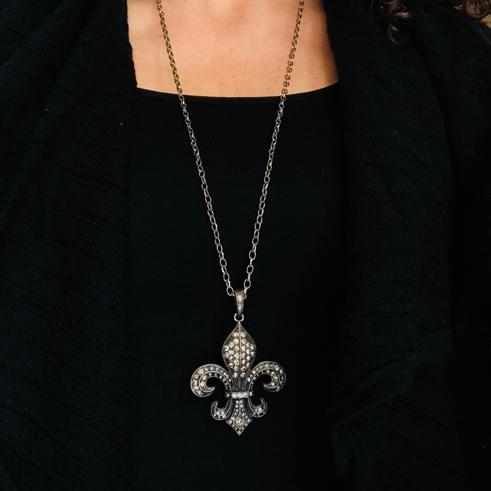 Fleur de lis necklace